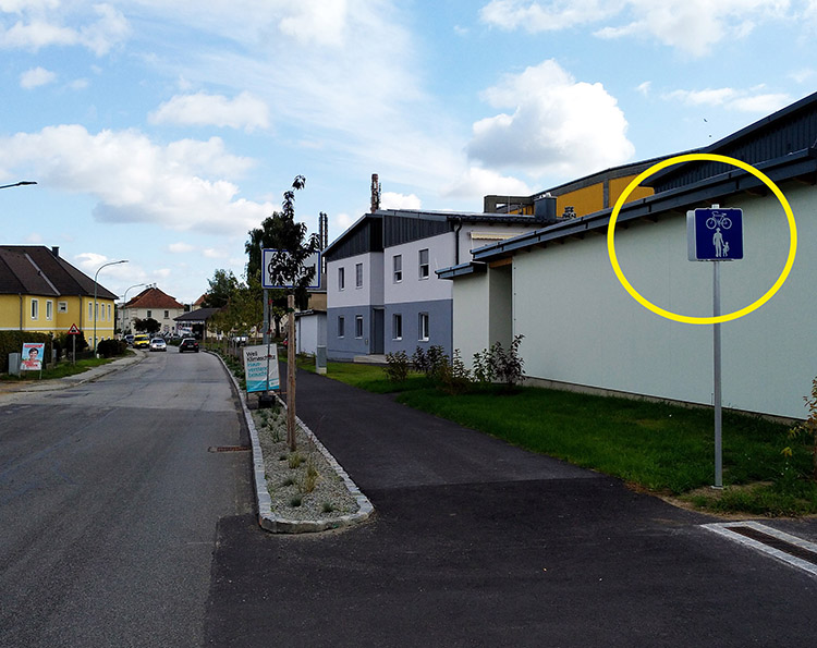 Radwegschild eckig, Weitraerstr. Richtung Gmünd