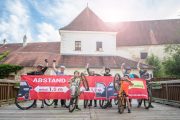 1 Jahr Kampagne: Sei ein Kavalier – halte Abstand in Niederösterreich