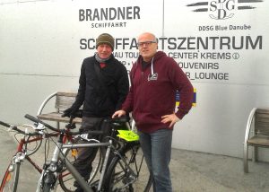 Klaus Otepka und Karl Zauner bei der Schiffsanlegestelle in Krems | Foto: Kurt Lenitz