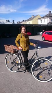 Radler.in des Frühjahrs