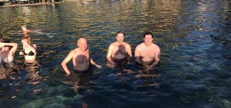 Montag, 1. Jänner 2024<br>Neujahrsradeln 2024: ab Wiener Neustadt zum „Neujahrsschwimmen“ in Bad Fischau