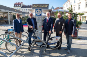 vlnr: Kem Region Manager DI (FH) Rene-Michel Krasser, Umweltstadtrat Norbert Horvath, Bürgermeister Klaus Schneeberger, Mobilitätsstadtrat LAbg. Franz Dinhobl, Mobilitätsgemeinderat Franz Hatvan