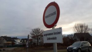 "Privatstraße": nicht StVO-konform