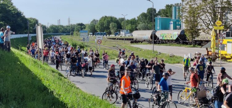 Große Fahrraddemo in Wien unter zahlreicher Beteiligung von Radlobby-Aktiven aus Niederösterreich <br>Fotos …