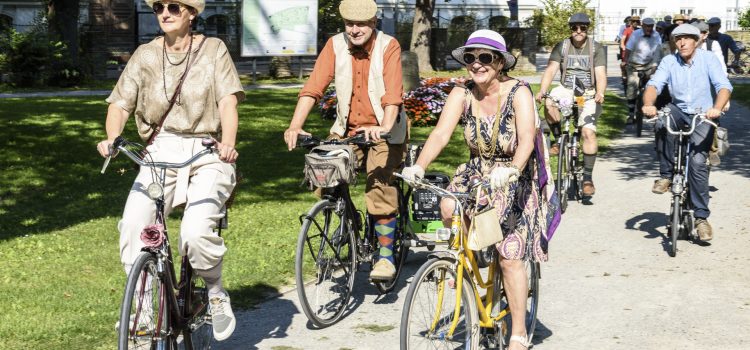 Radfahren macht schön! 20er Jahre-Schick beim 7. Tweedride/Radcorso Melk