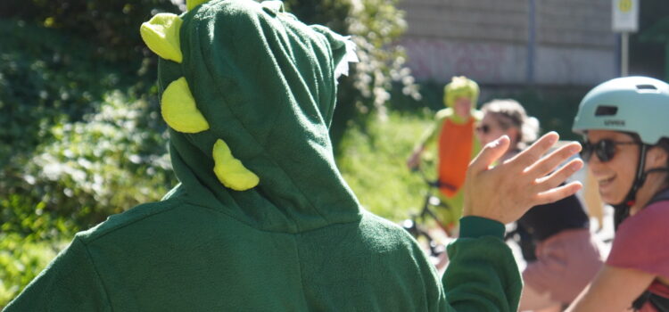 6. Kidical Mass in Purkersdorf: Rekordbeteiligung und bunte Drachen auf zwei Rädern 6. Kidical Mass in Purkersdorf: Rekordbeteiligung und bunte Drachen auf zwei Rädern