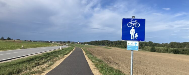 GD_261001_groszneusiedl richtungwaldenstein