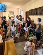 Buntes Fest für Groß und Klein: Fahrradsegnung zur Christophorus-Aktion in Purkersdorf