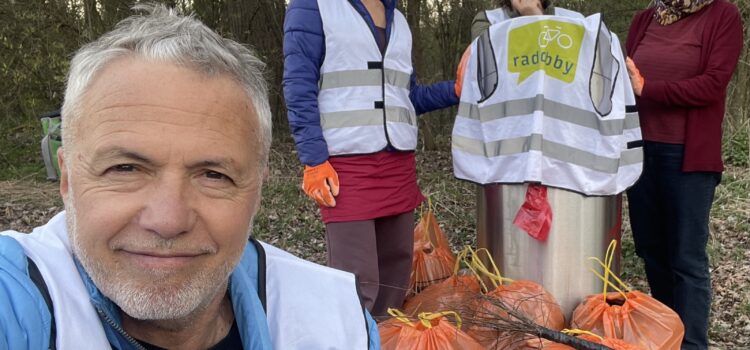 Radlobby sammelt Müll im Melker Naherholungsgebiet Radlobby sammelt Müll im Melker Naherholungsgebiet