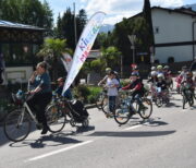 Erfolgreiche erste Kidical Mass im Schwarzatal: Gemeinsam für sichere Schulwege