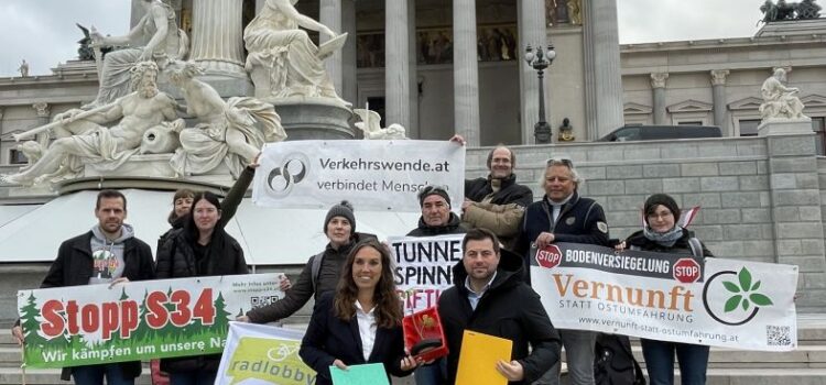 Übergabe der Unterschriften der parl. Bürgerinitiative Stopp Straßenbau