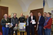 Klosterneuburg | Bürgermeister: „Radfahrer dürfen ja auch die Straße benützen“