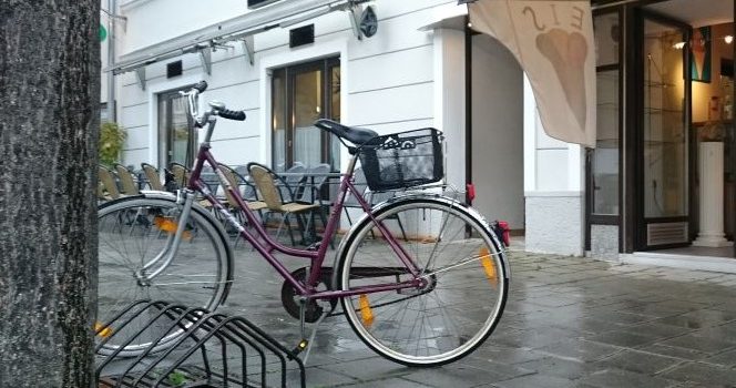 Neue Radabstellanlagen am Hauptplatz? RAA Hauptplatz Witzlsperger