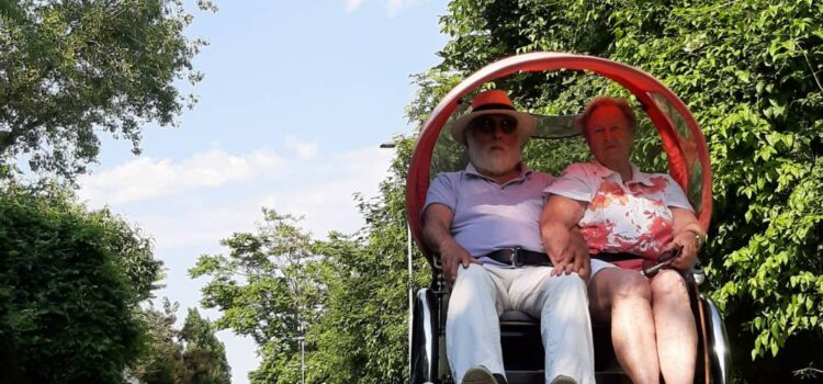 Erste Ausfahrten mit „Radeln ohne Alter“ in Bad Vöslau, Juni 2023